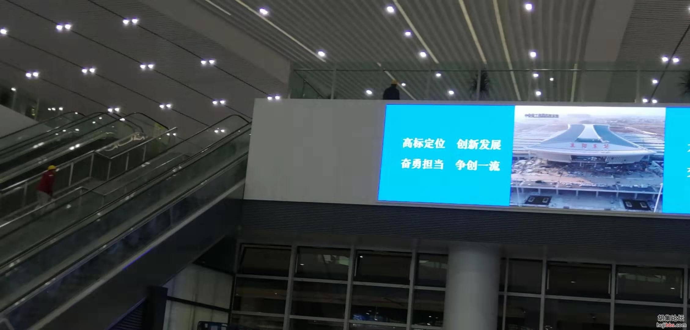 1100790840.jpg
