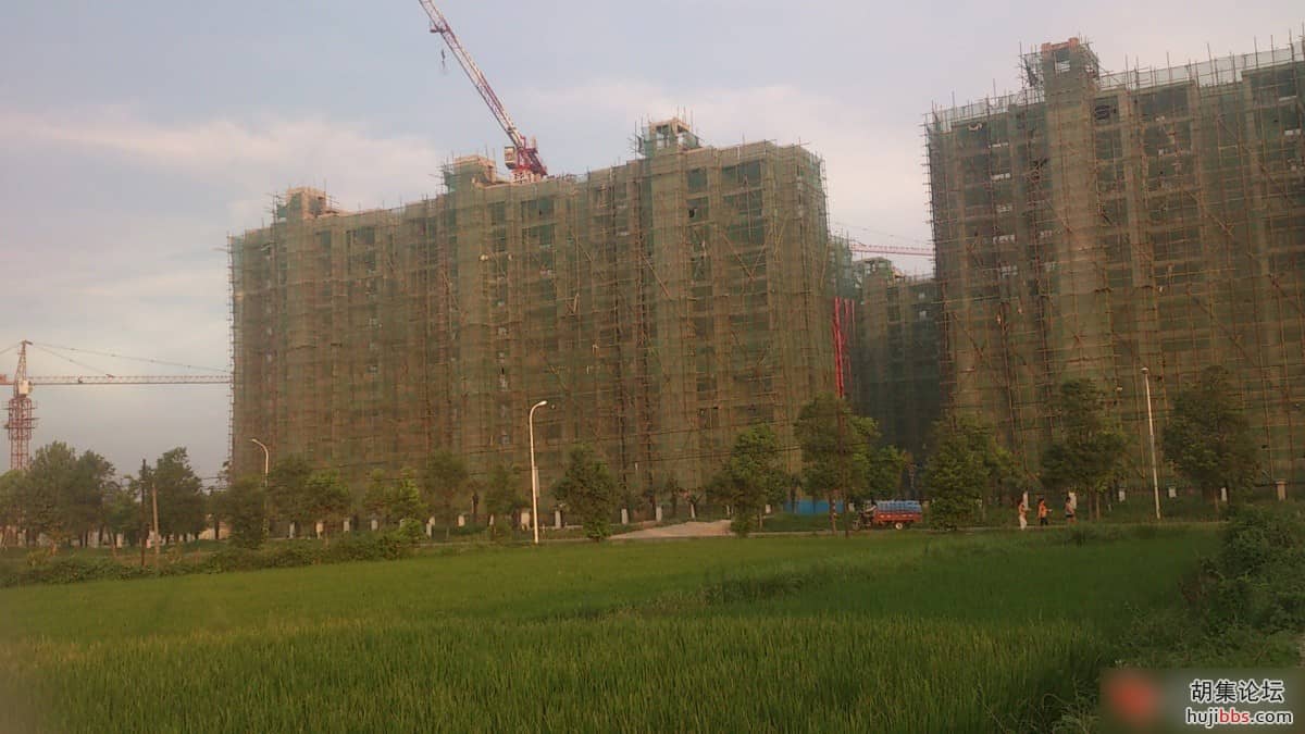 203540t2kb39npufpkch2n.jpg
