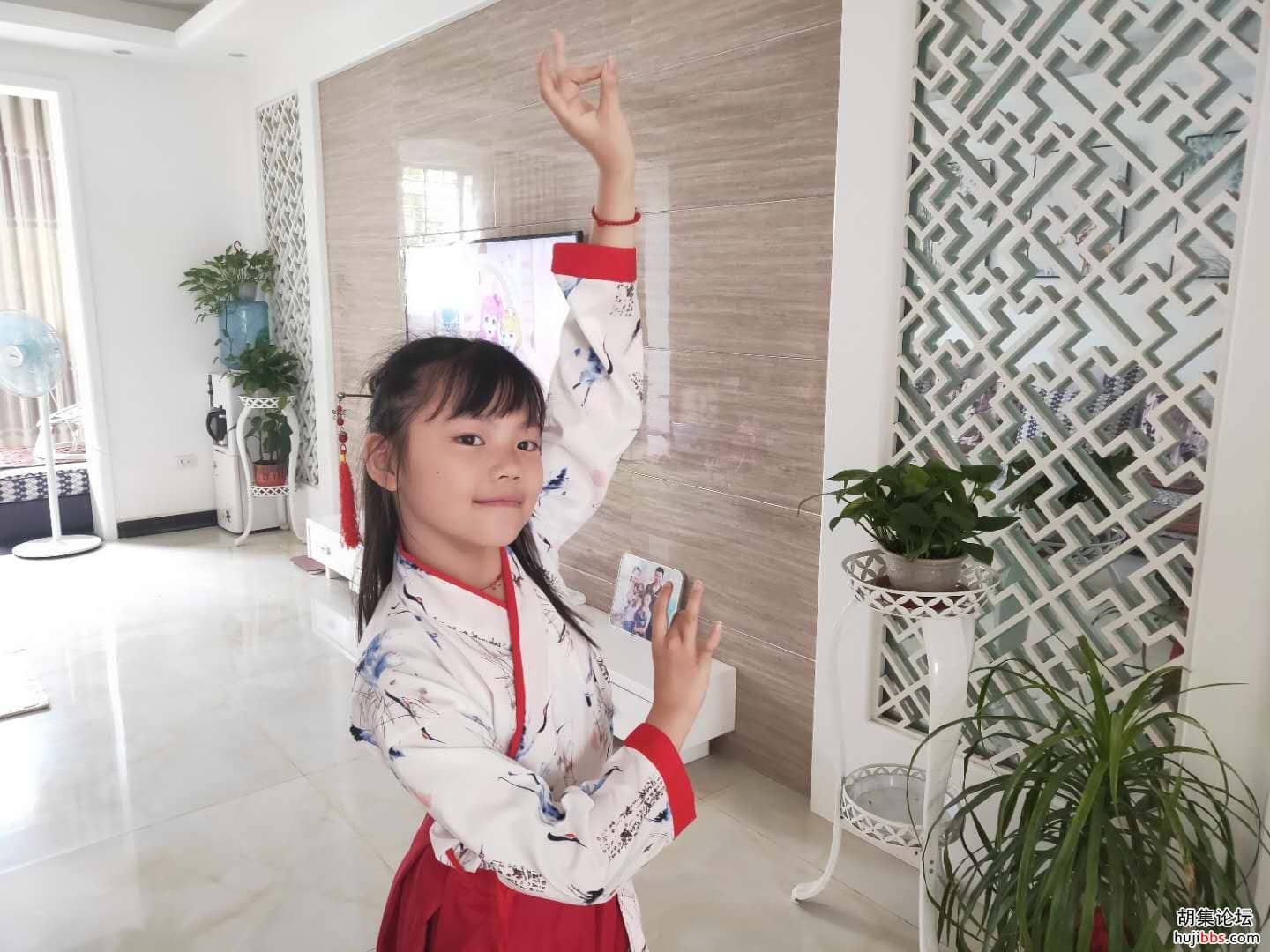 荆襄东区小学开展“传国粹 戏育人”活动