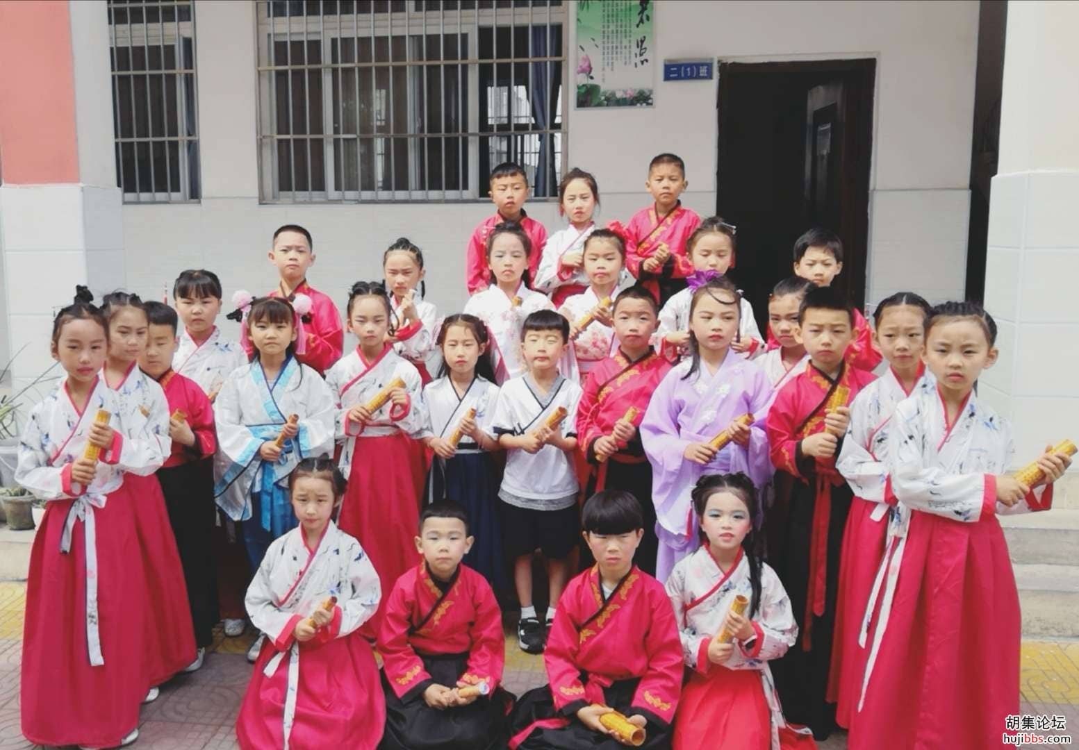 荆襄东区小学开展“传国粹 戏育人”活动