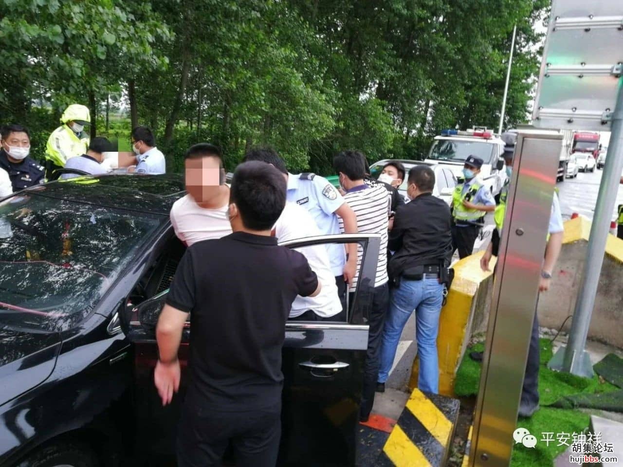 外地犯案潜回钟祥老家  未入家门便被抓！