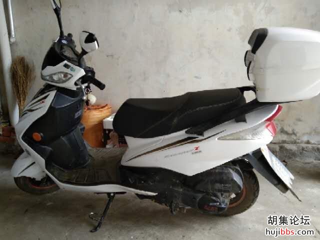 出售，125助力车，刚买半年，9成新，