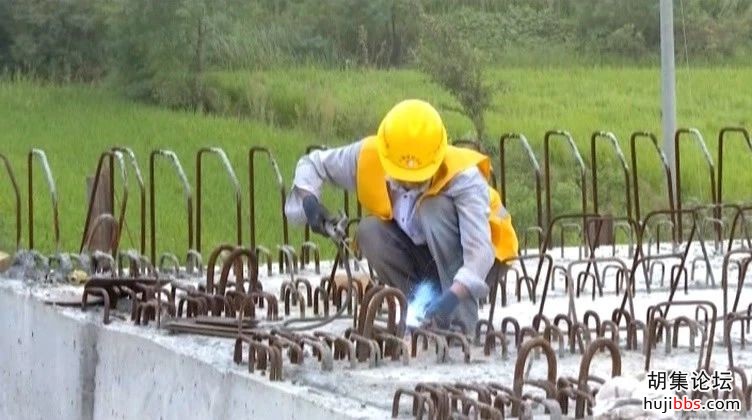 加快进度  347国道东桥段改造提速