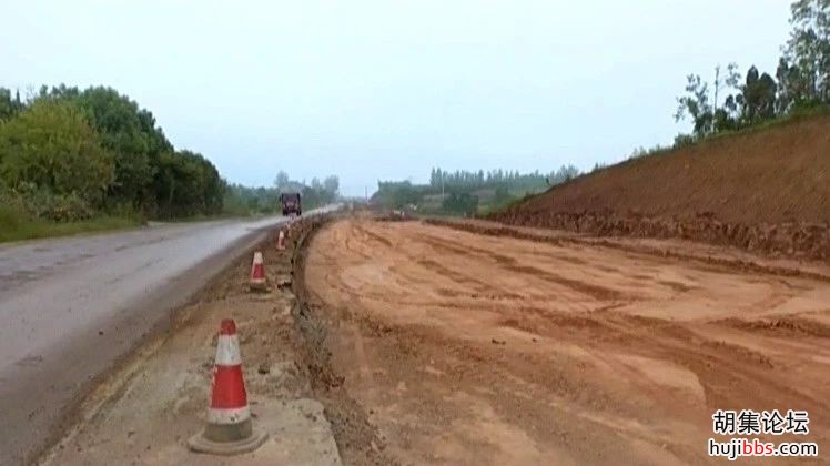 加快进度  347国道东桥段改造提速