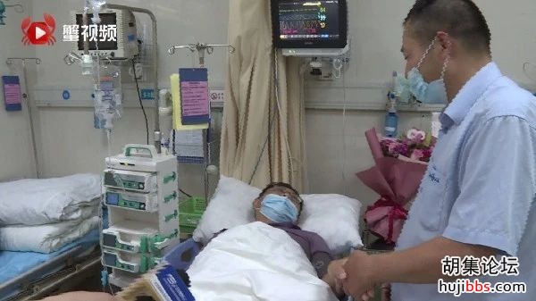 游客胃出血导致休克，叫了辆522