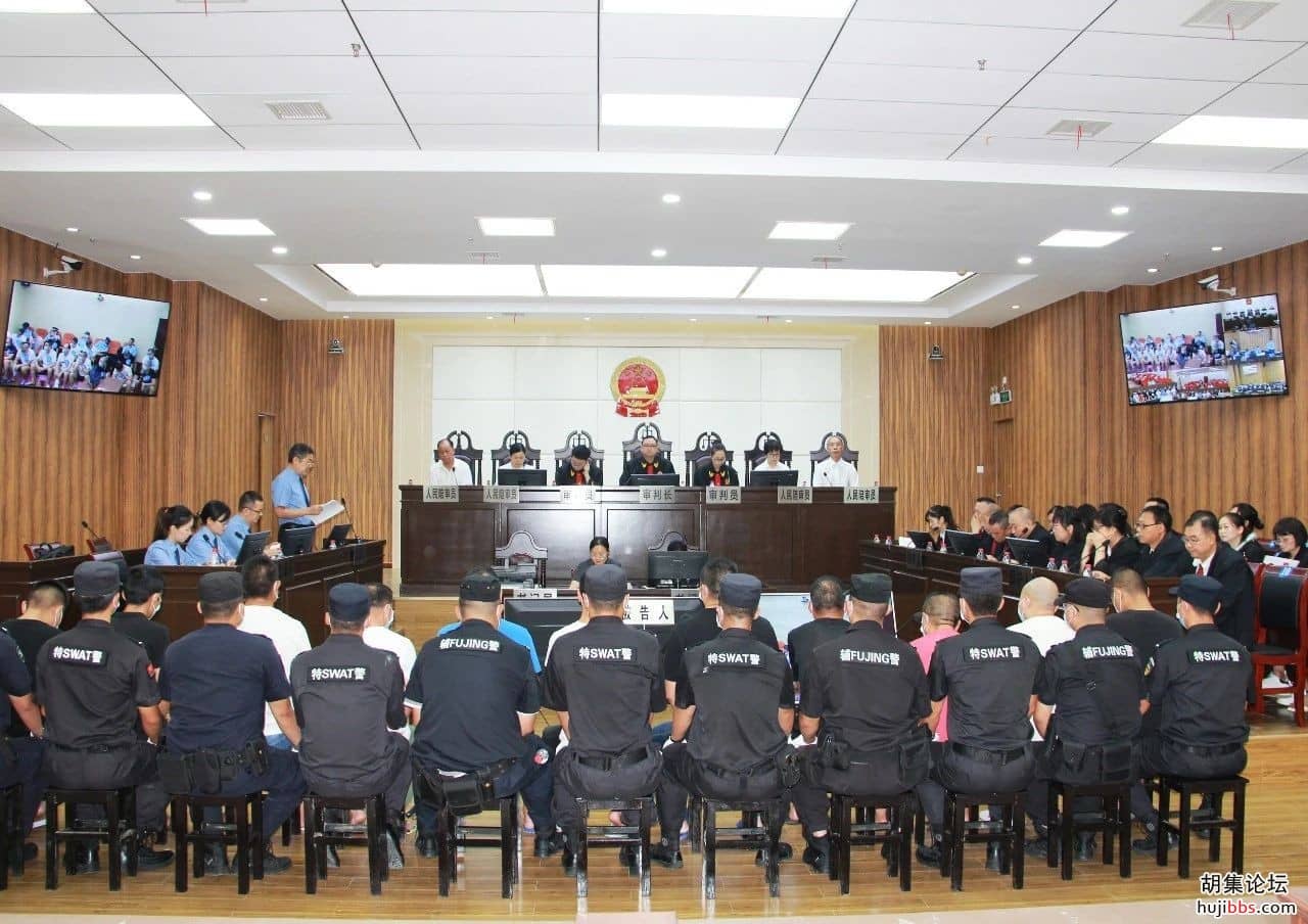 荆门检查：龚某保等30人涉黑案一审公开开庭审理