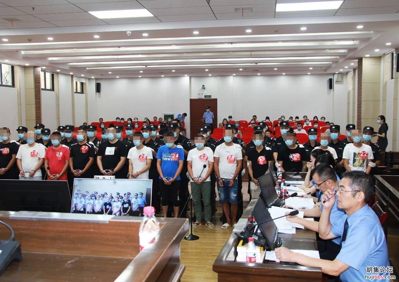 荆门检查：龚某保等30人涉黑案一审公开开庭审理