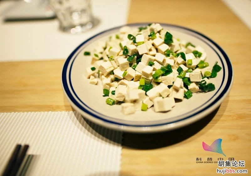 这样的豆腐千万不能买，全部细菌超标？真相是......