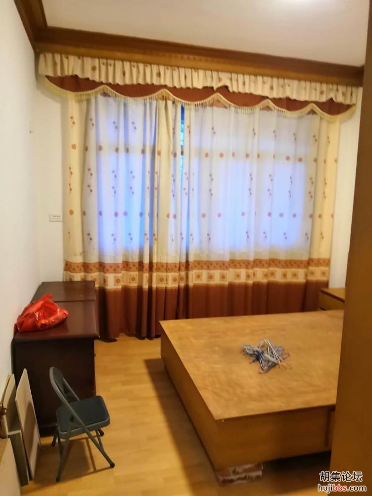 松柏巷有房屋一套出租