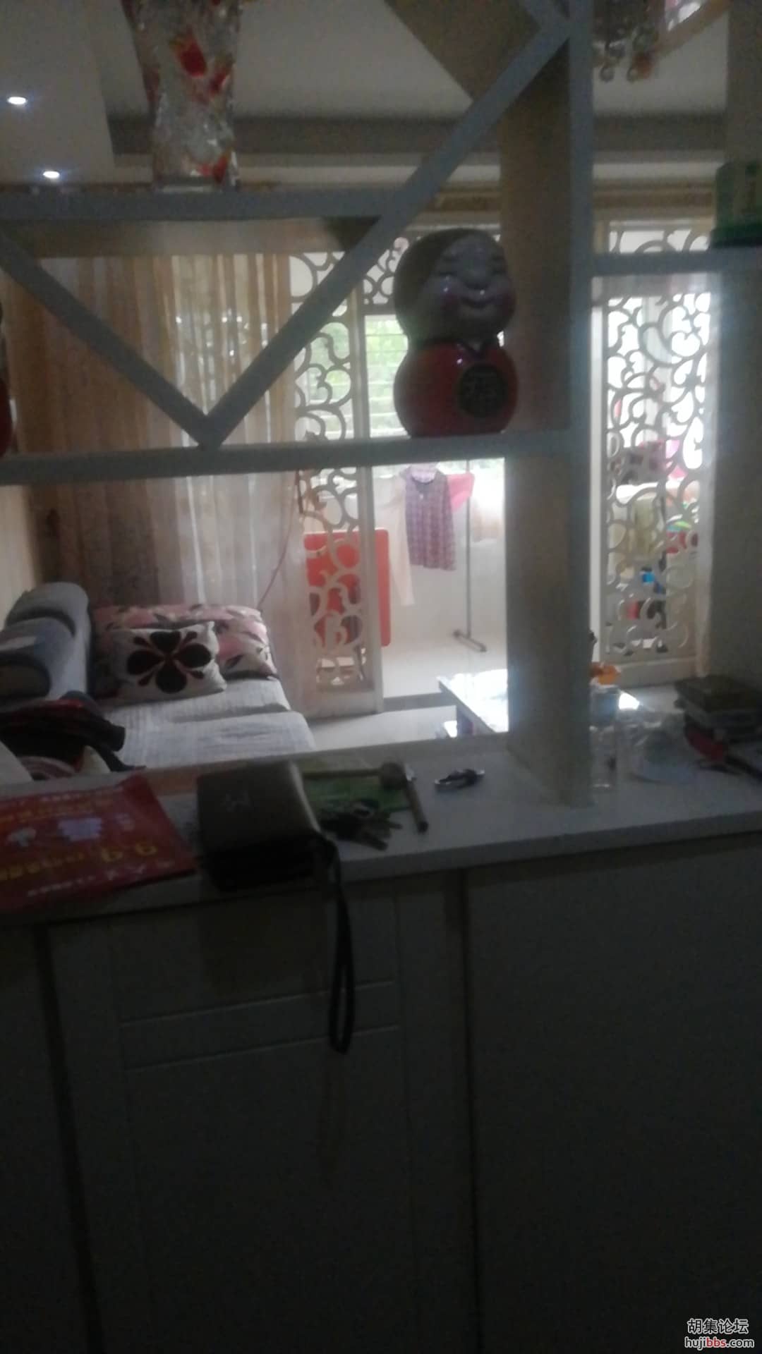  双河花园小区一楼，三室两厅，证件齐全，精装修，联系...