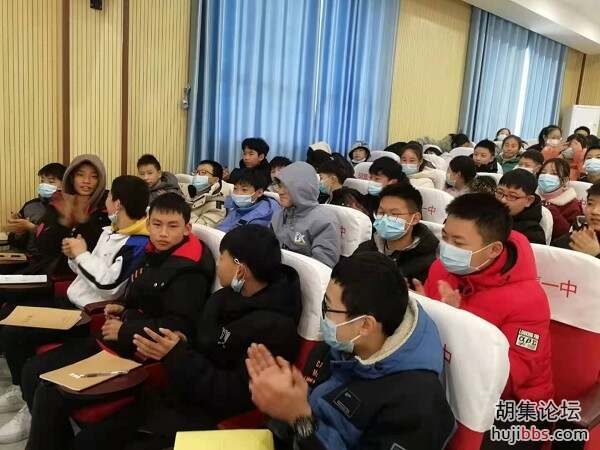 “青春成长 梦想起航”青少年思想引领课堂走进胡集一中