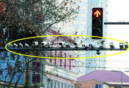 车主注意：看清这5种电子警察，开车才不会被罚！