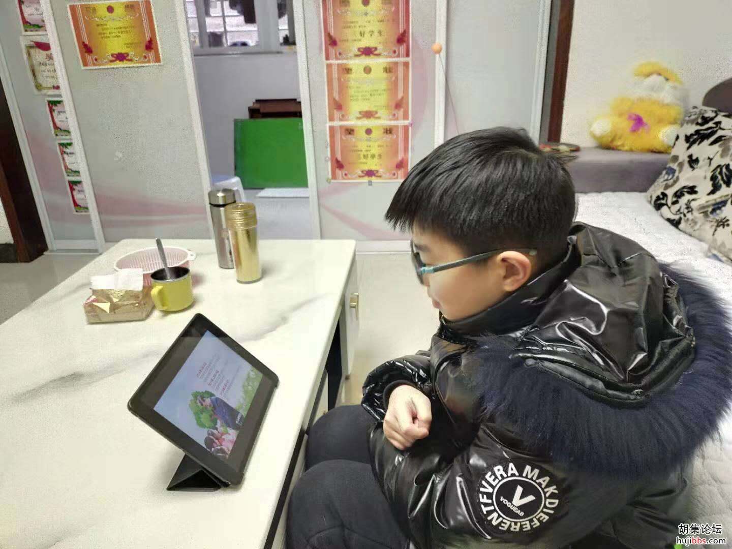【时空相隔  教育在线】（3）我们的寒假生活•我们爱学习
