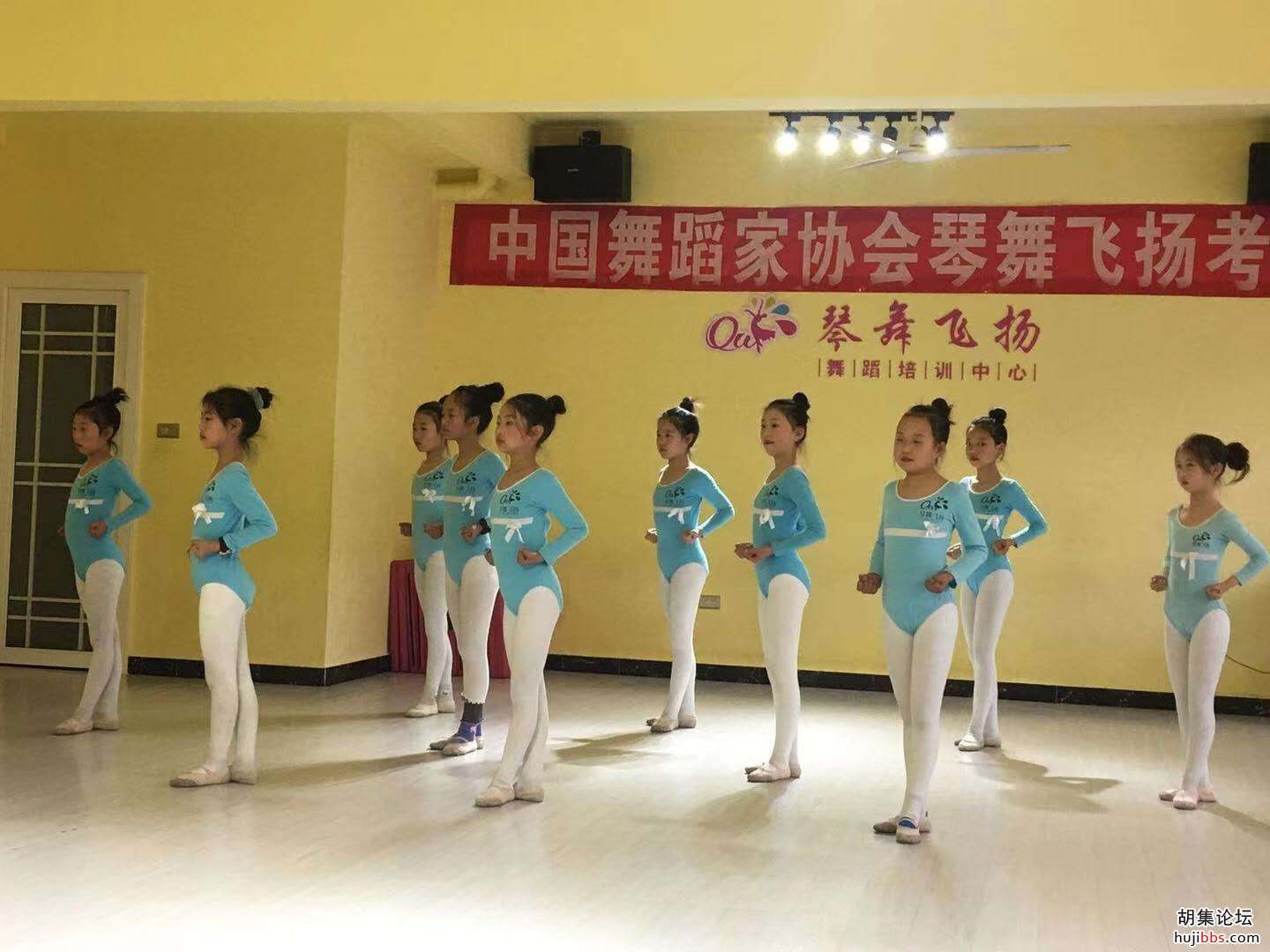 【时空相隔  教育在线】（3）我们的寒假生活•我们爱学习