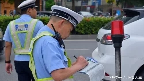 礼让行人罚300，扣2分车主将交警告上法庭，结果引热议