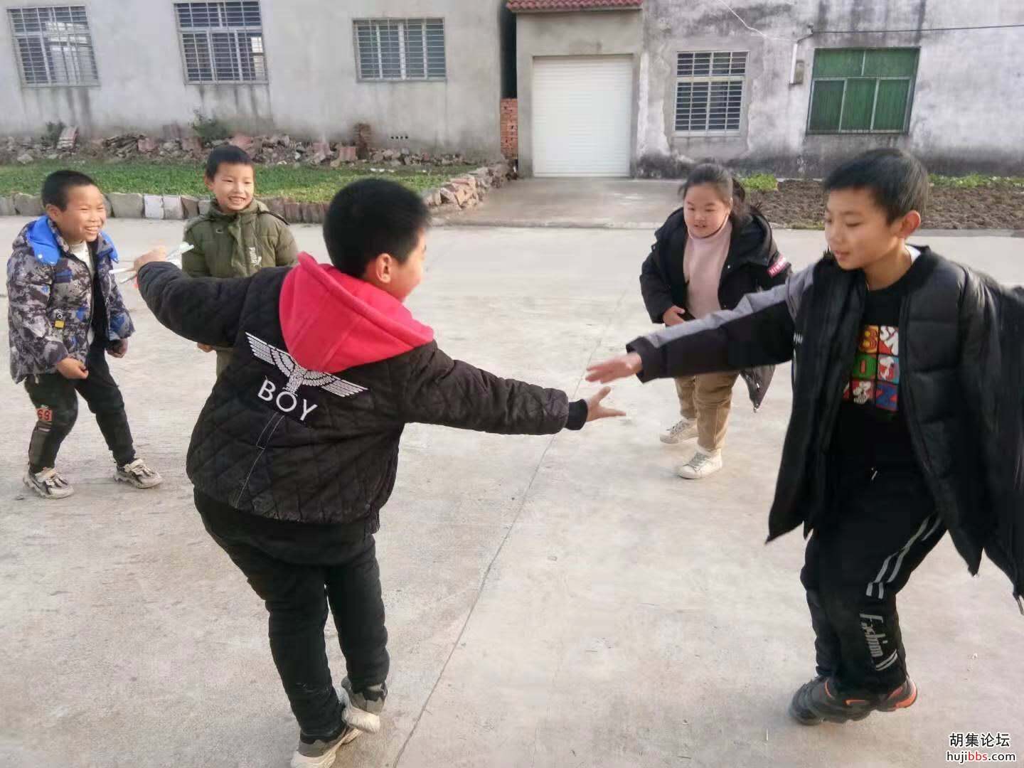 【时空相隔  教育在线】寒假生活（5）•我们爱运动