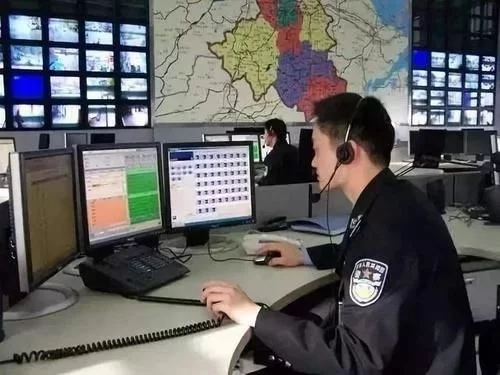 电子眼升级了！才上路就被拍，女车主：为啥拍的这么清
