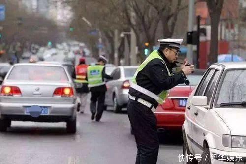 车管所传来好消息3个违章不再扣分，车主们纷纷欢呼雀跃