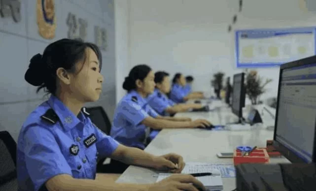 车主们注意了，以后这五类驾驶证每年必审，别等被吊销..