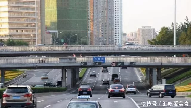 学会这五个驾驶技巧让您安全驾驶无事故