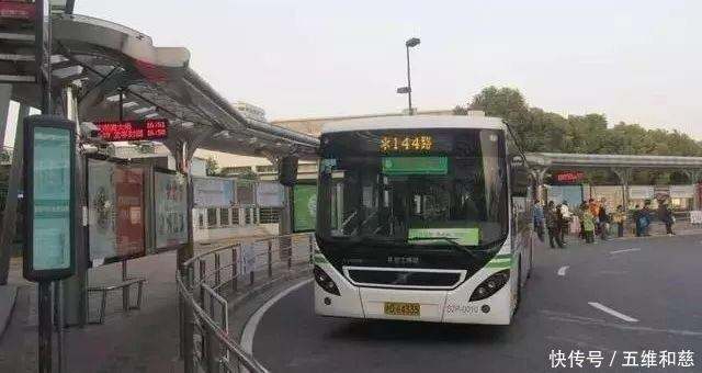 t01402cbcb99ffc1ddd.jpg