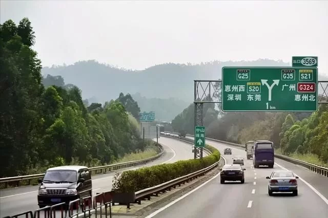 t01bdbd1537781a3cb6.webp