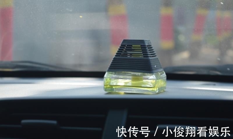 t01fcc505a3b95b4fc5.jpg