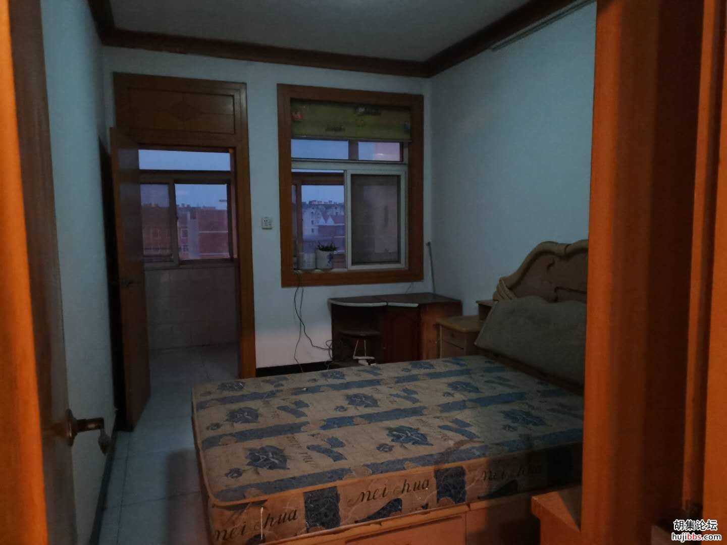 132300g4b7api7ab775rk4.jpg