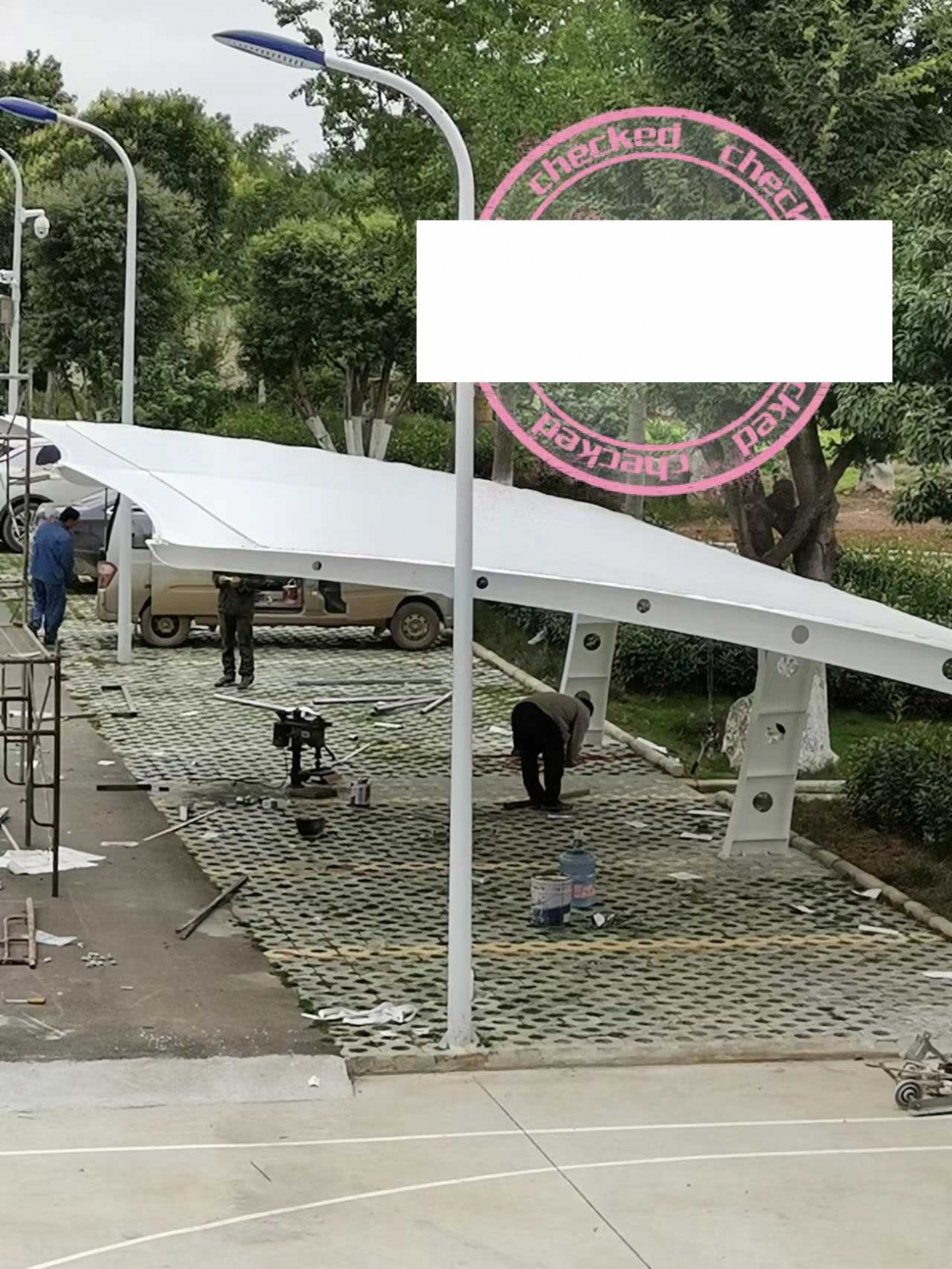 私人家膜结构停车棚