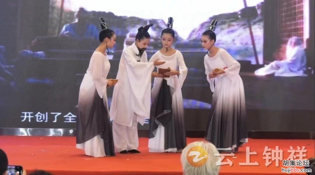 d92e0af54a71cbc8072ebaa49f8eb3d2.jpg