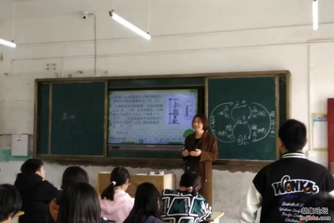 1c77946f0b3701244481b93edb3a116c.jpg