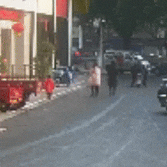 D5ED2761BF83D0B459B9475C438FCAED4D4CA928_size175_w240_h240.gif