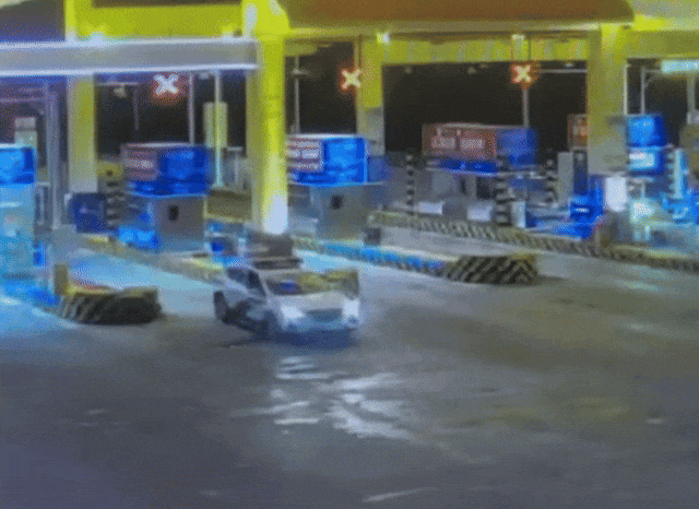 EC689370AAECB01D1CEBD078B2CA78FF286EB4D3_size2333_w640_h466.gif