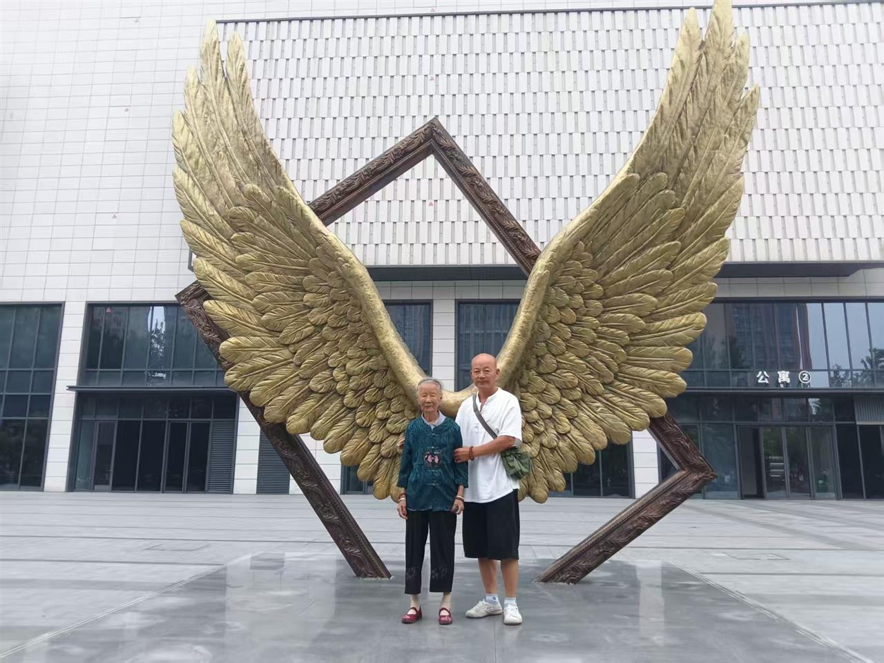 2DB5EBAEECD375B5AC3D6B7C957AD77BF951CD5F_size186_w1280_h960.jpg 2DB5EBAEECD375B5AC3D6B7C957AD77BF951CD5F_size186_w1280_h960.jpg